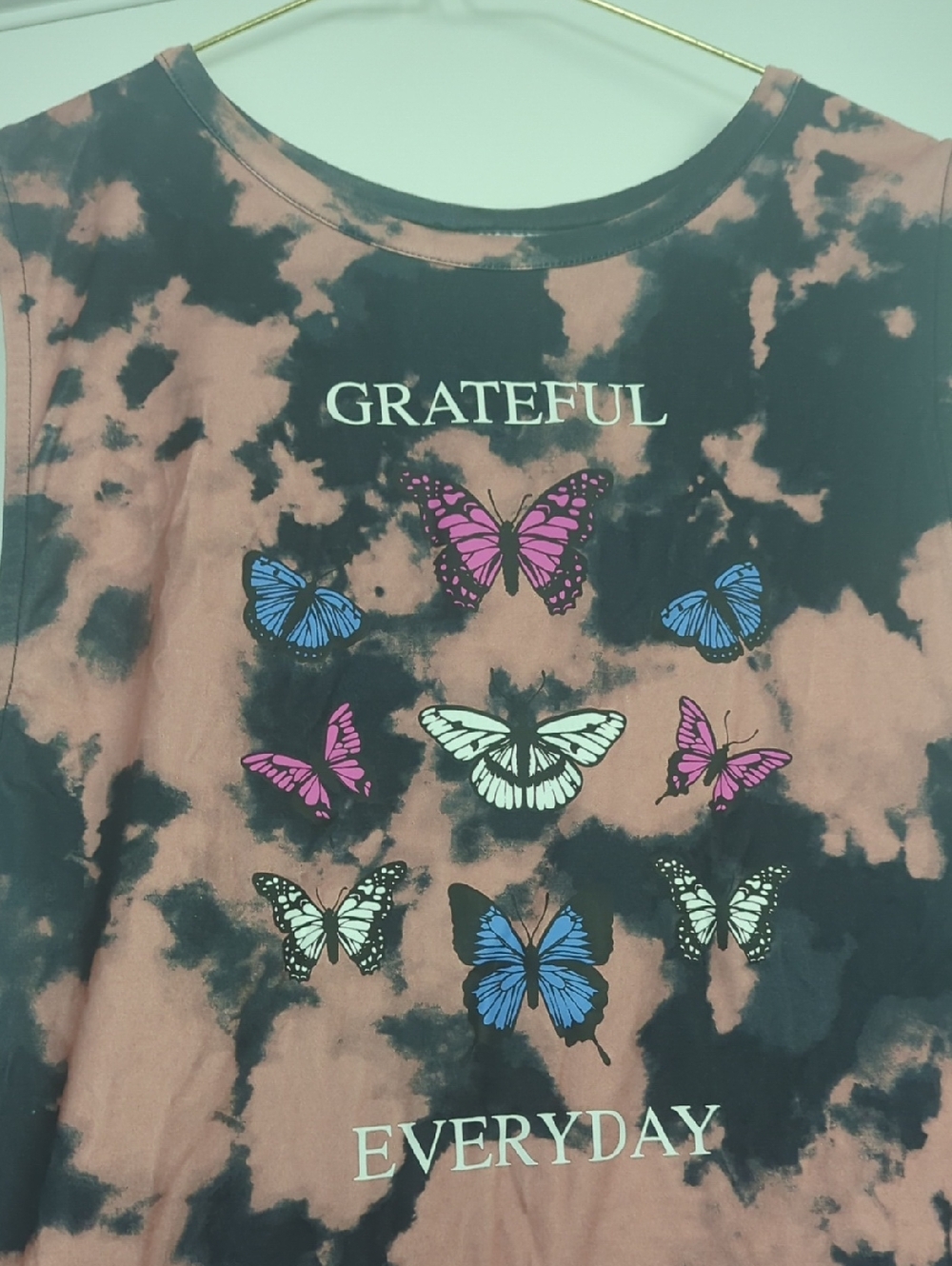No Boundaries Pink and Black Tie-Dye Butterfly Graphic Tank P2P 24 L27 NWOT